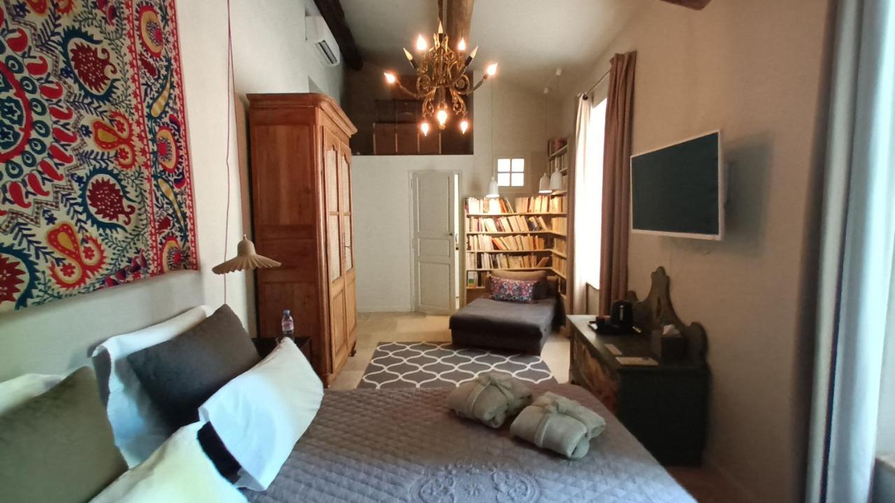 Le Complot : Maison privée en plein coeur d'Avignon Extérieur photo